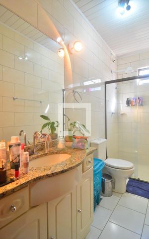 Apartamento à venda com 76m², 2 quartos e 2 vagasBanheiro