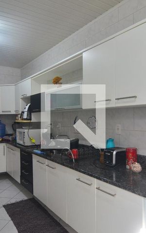 Apartamento à venda com 76m², 2 quartos e 2 vagasCozinha