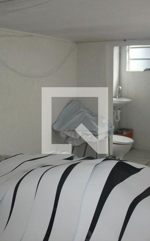 Casa à venda com 122m², 3 quartos e 2 vagasQuarto de Serviço