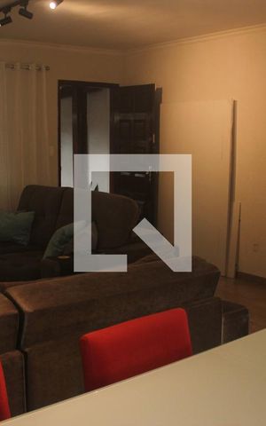 Casa à venda com 122m², 3 quartos e 2 vagasSala