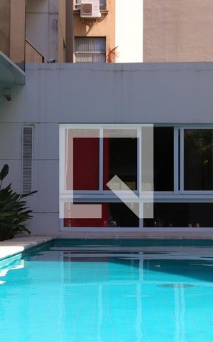 Studio à venda com 23m², 1 quarto e sem vaga Studio à venda com 23m², 1 quarto e sem vagaÁrea comum - Piscina