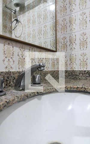 Apartamento para alugar com 70m², 2 quartos e sem vaga Apartamento para alugar com 70m², 2 quartos e sem vagaBanheiro Social
