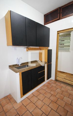 Apartamento para alugar com 70m², 2 quartos e sem vaga Apartamento para alugar com 70m², 2 quartos e sem vagaCozinha