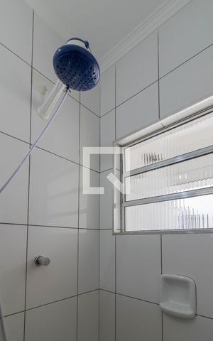 Casa à venda com 240m², 4 quartos e 1 vaga Casa à venda com 240m², 4 quartos e 1 vagaBanheiro da Suíte 1