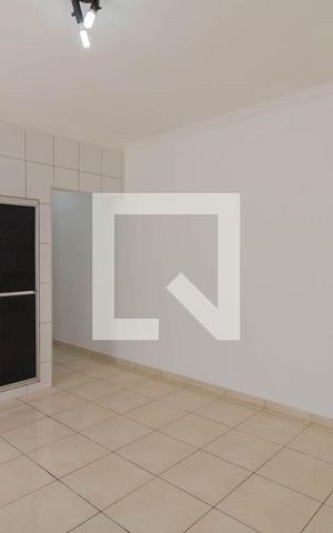 Casa à venda com 240m², 4 quartos e 1 vaga Casa à venda com 240m², 4 quartos e 1 vagaCozinha - Casa 2