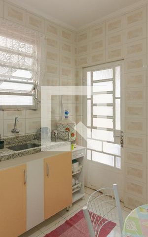 Casa à venda com 300m², 3 quartos e 5 vagas Casa à venda com 300m², 3 quartos e 5 vagasCozinha