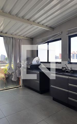 Apartamento para alugar com 99m², 2 quartos e 1 vagaCozinha