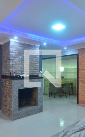 Casa à venda com 264m², 3 quartos e 4 vagasSala