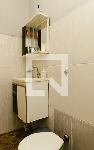 Casa à venda com 350m², 2 quartos e 1 vagaBanheiro