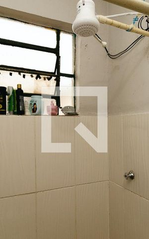 Casa à venda com 350m², 2 quartos e 1 vagaBanheiro
