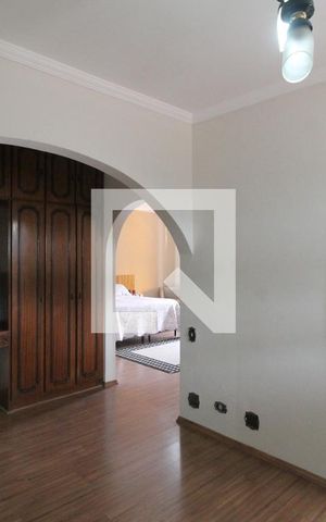 Casa à venda com 400m², 6 quartos e 4 vagasQuarto Suíte