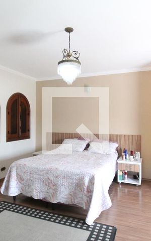 Casa à venda com 400m², 6 quartos e 4 vagasQuarto Suíte
