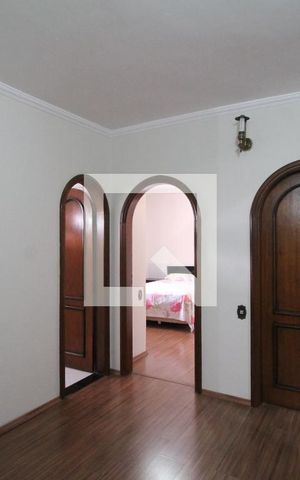 Casa à venda com 400m², 6 quartos e 4 vagasCorredor