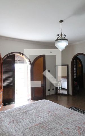 Casa à venda com 400m², 6 quartos e 4 vagasQuarto Suíte
