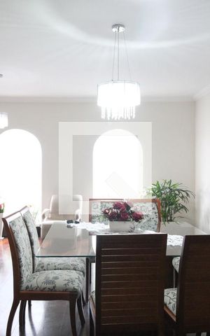 Casa à venda com 400m², 6 quartos e 4 vagasSala de Jantar