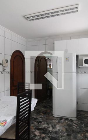 Casa à venda com 400m², 6 quartos e 4 vagasCozinha
