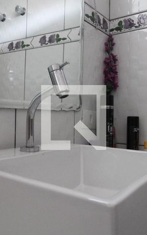 Casa à venda com 400m², 6 quartos e 4 vagasBanheiro 1