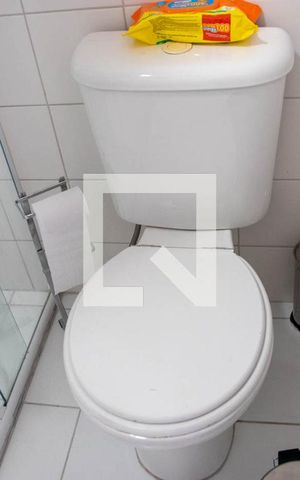 Apartamento para alugar com 65m², 2 quartos e 1 vaga Apartamento para alugar com 65m², 2 quartos e 1 vagaBanheiro do Quarto 2