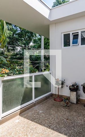 Casa à venda com 530m², 5 quartos e 2 vagasVaranda suíte