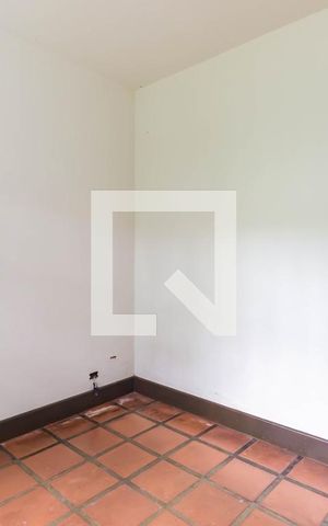 Casa para alugar com 250m², 3 quartos e 3 vagas Casa para alugar com 250m², 3 quartos e 3 vagasQuarto 1