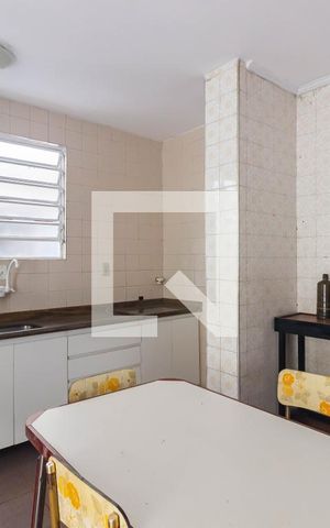 Casa para alugar com 250m², 3 quartos e 3 vagas Casa para alugar com 250m², 3 quartos e 3 vagasCozinha
