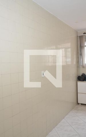 Apartamento à venda com 58m², 2 quartos e 1 vagaCozinha e Área de Serviço