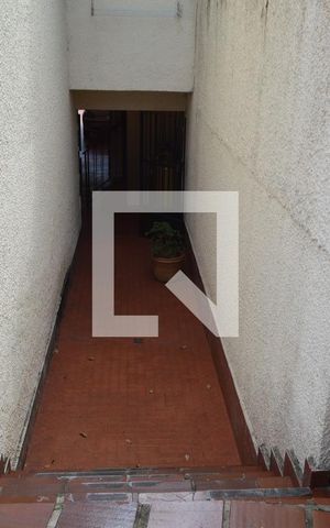 Casa à venda com 390m², 3 quartos e 4 vagasCorredor