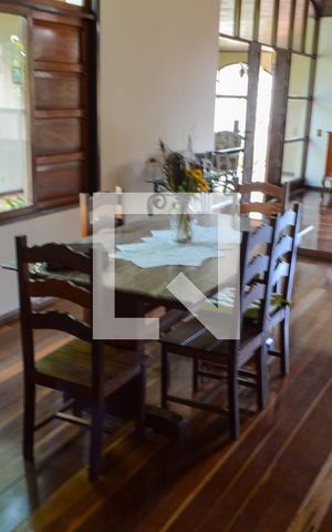 Casa à venda com 390m², 3 quartos e 4 vagas Casa à venda com 390m², 3 quartos e 4 vagasSala de Jantar