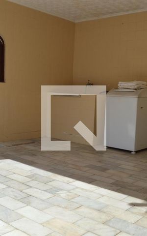 Casa à venda com 390m², 3 quartos e 4 vagasÁrea de Serviço