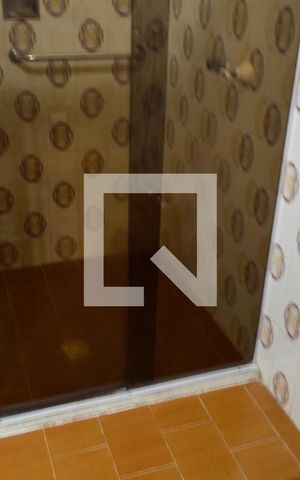 Casa à venda com 390m², 3 quartos e 4 vagas Casa à venda com 390m², 3 quartos e 4 vagasBanheiro