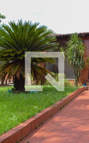 Casa à venda com 390m², 3 quartos e 4 vagas Casa à venda com 390m², 3 quartos e 4 vagasJardim