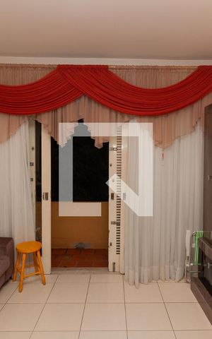 Apartamento à venda com 84m², 2 quartos e 1 vaga Apartamento à venda com 84m², 2 quartos e 1 vagaSala