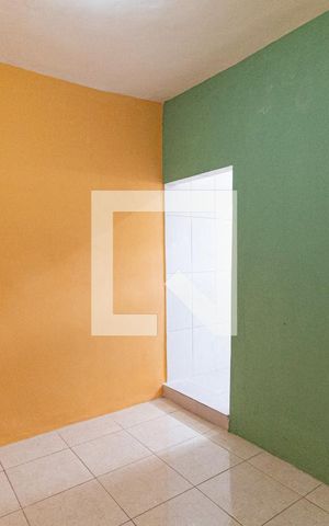 Casa para alugar com 100m², 2 quartos e sem vaga Casa para alugar com 100m², 2 quartos e sem vagaSuíte