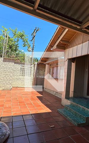 Casa à venda com 120m², 3 quartos e 2 vagasGaragem