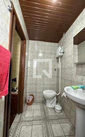 Casa à venda com 120m², 3 quartos e 2 vagasBanheiro 1