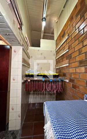 Casa à venda com 120m², 3 quartos e 2 vagasÁrea de Serviço