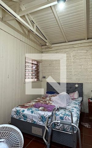 Casa à venda com 120m², 3 quartos e 2 vagasQuarto 3