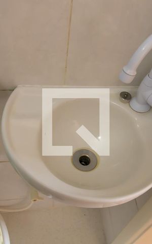 Apartamento à venda com 50m², 2 quartos e sem vaga Apartamento à venda com 50m², 2 quartos e sem vagaBanheiro