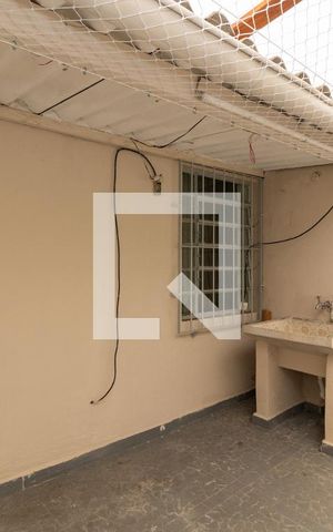 Casa para alugar com 50m², 1 quarto e sem vaga Casa para alugar com 50m², 1 quarto e sem vagaÁrea de Serviço