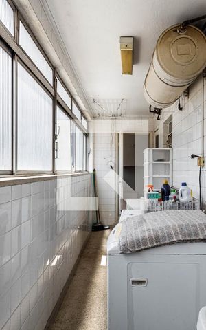 Apartamento para alugar com 130m², 3 quartos e 1 vagaÁrea de Serviço