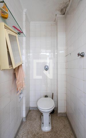 Apartamento para alugar com 130m², 3 quartos e 1 vagaÁrea de Serviço - Banheiro