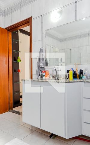Casa à venda com 261m², 3 quartos e 8 vagasBanheiro da Suíte