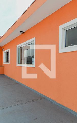Casa à venda com 261m², 3 quartos e 8 vagasCorredor Lateral 