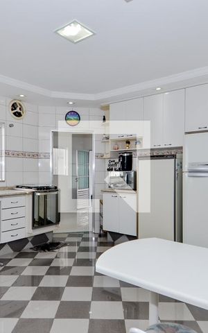 Casa à venda com 261m², 3 quartos e 8 vagasCozinha