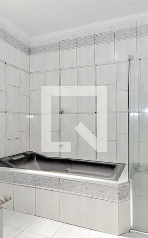 Casa à venda com 261m², 3 quartos e 8 vagasBanheiro da Suíte