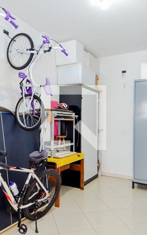 Casa à venda com 261m², 3 quartos e 8 vagasQuarto de Serviço