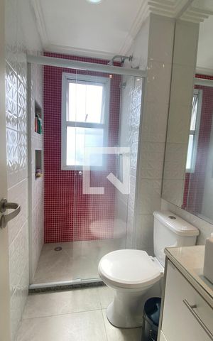 Apartamento à venda com 69m², 2 quartos e 1 vagaBanheiro da Suíte 1