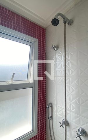 Apartamento à venda com 69m², 2 quartos e 1 vagaBanheiro da Suíte 1