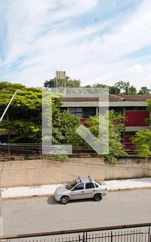 Casa à venda com 200m², 2 quartos e 2 vagas Casa à venda com 200m², 2 quartos e 2 vagasVista do Quarto 2