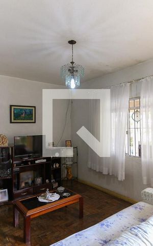 Casa à venda com 80m², 3 quartos e 1 vaga Casa à venda com 80m², 3 quartos e 1 vagaSala